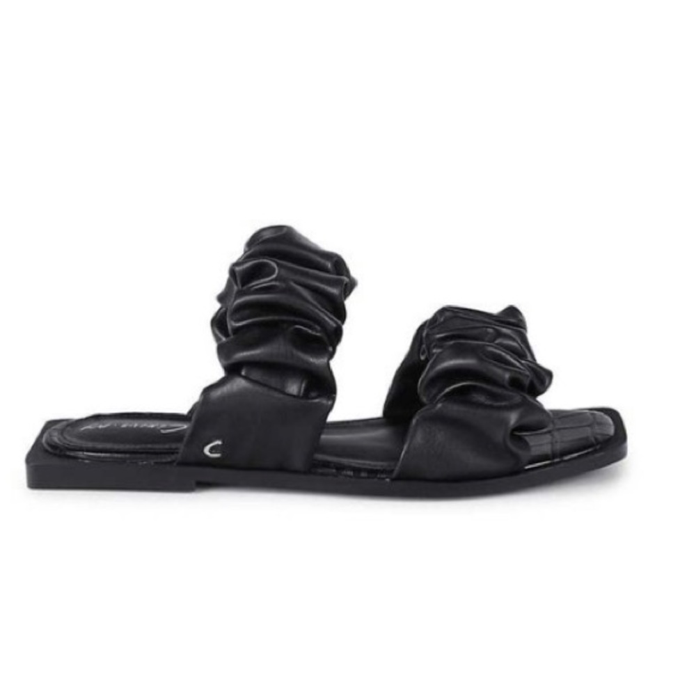 •Mariella• sandals